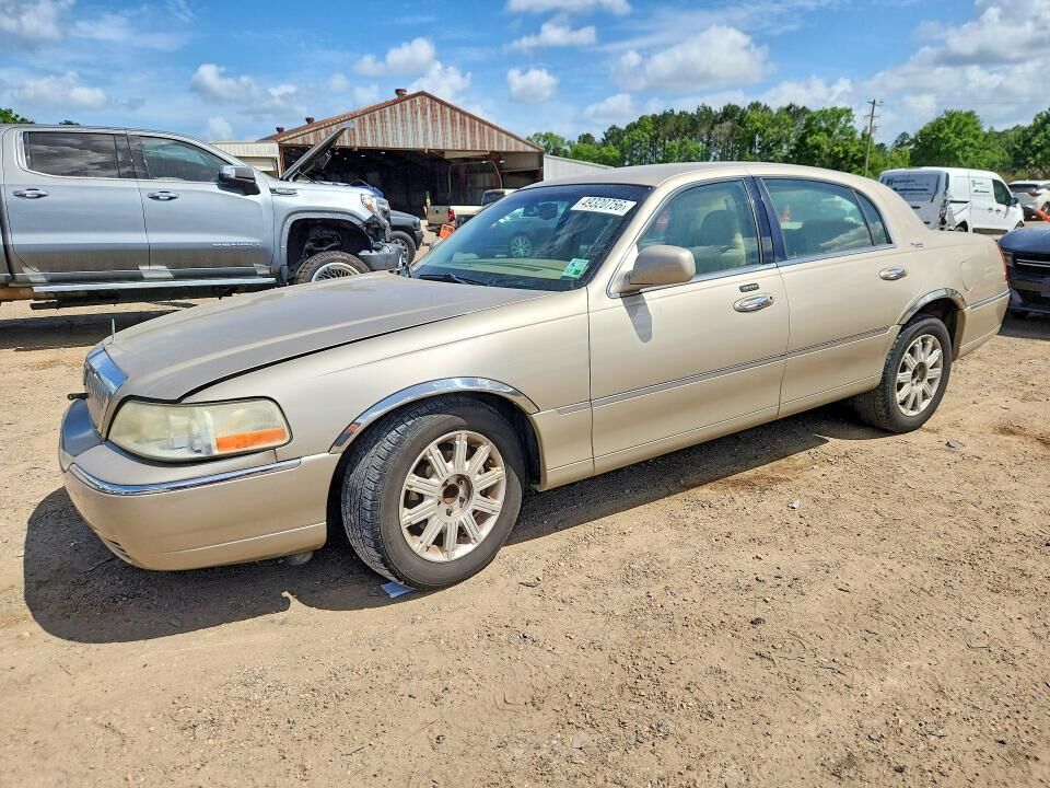 2006 LINCOLN Town Car