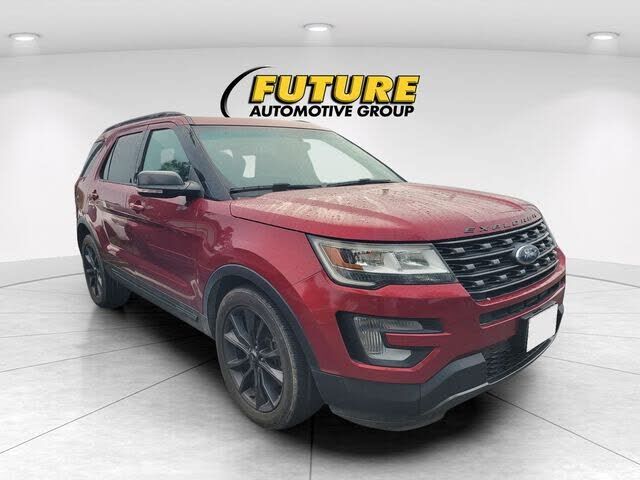 2017 FORD Explorer