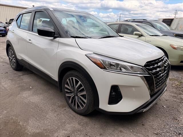 2022 NISSAN Kicks