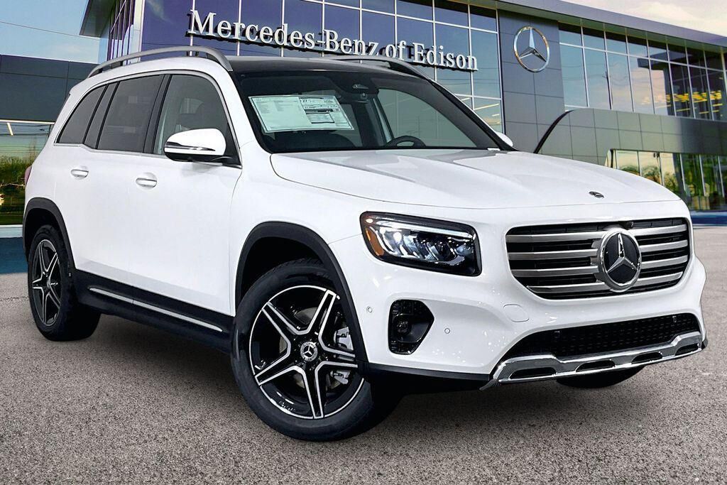 2026 MERCEDES-BENZ GLB-Class