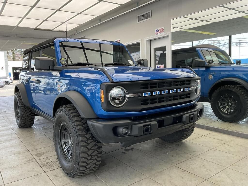 2022 FORD Bronco