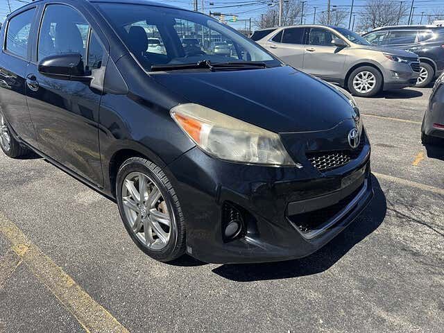 2012 TOYOTA Yaris