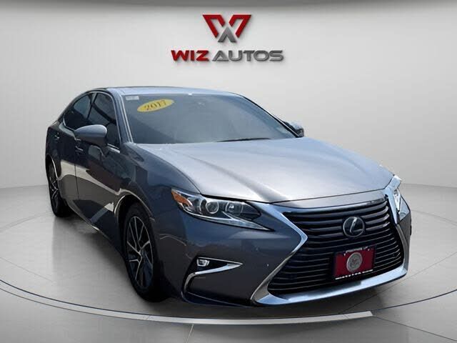 2017 LEXUS ES