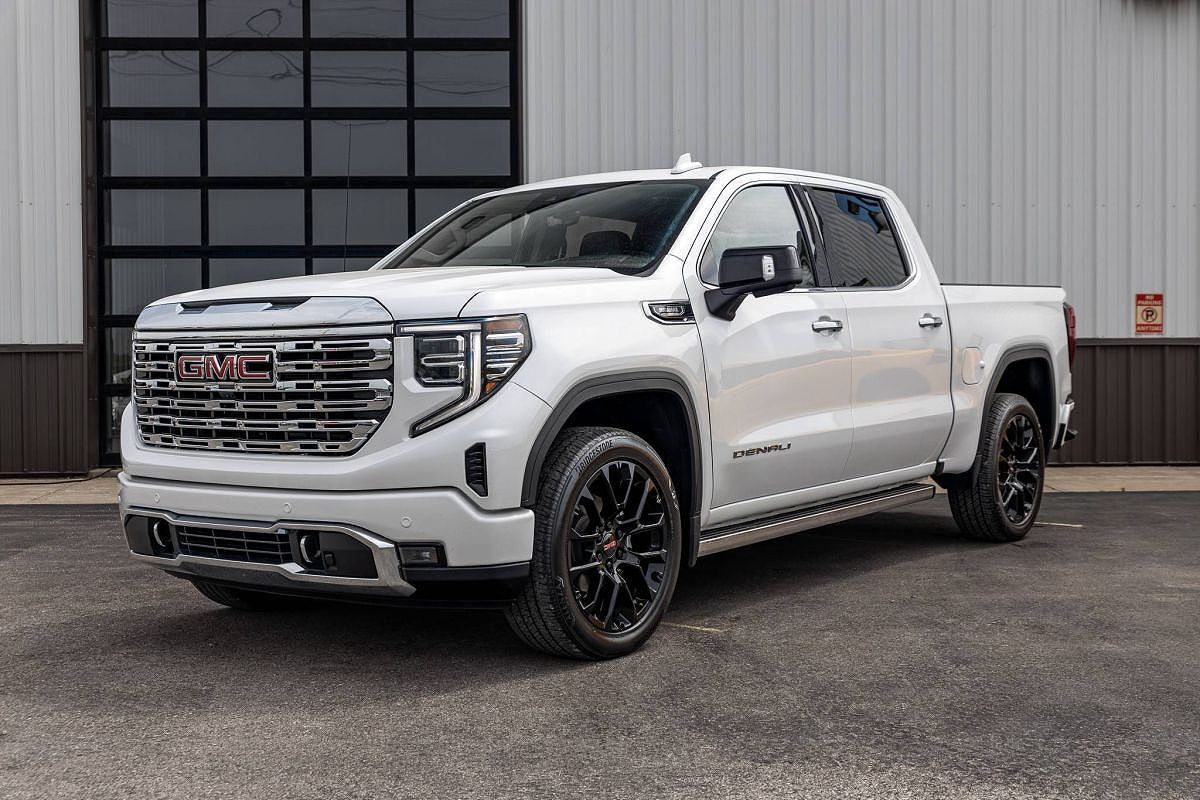 2025 GMC Sierra