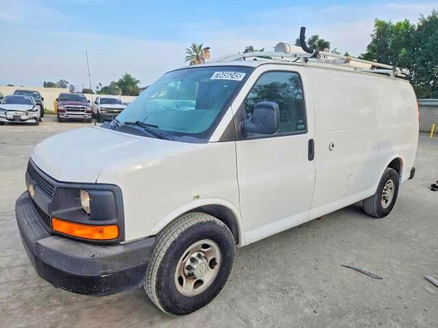 2013 CHEVROLET Express