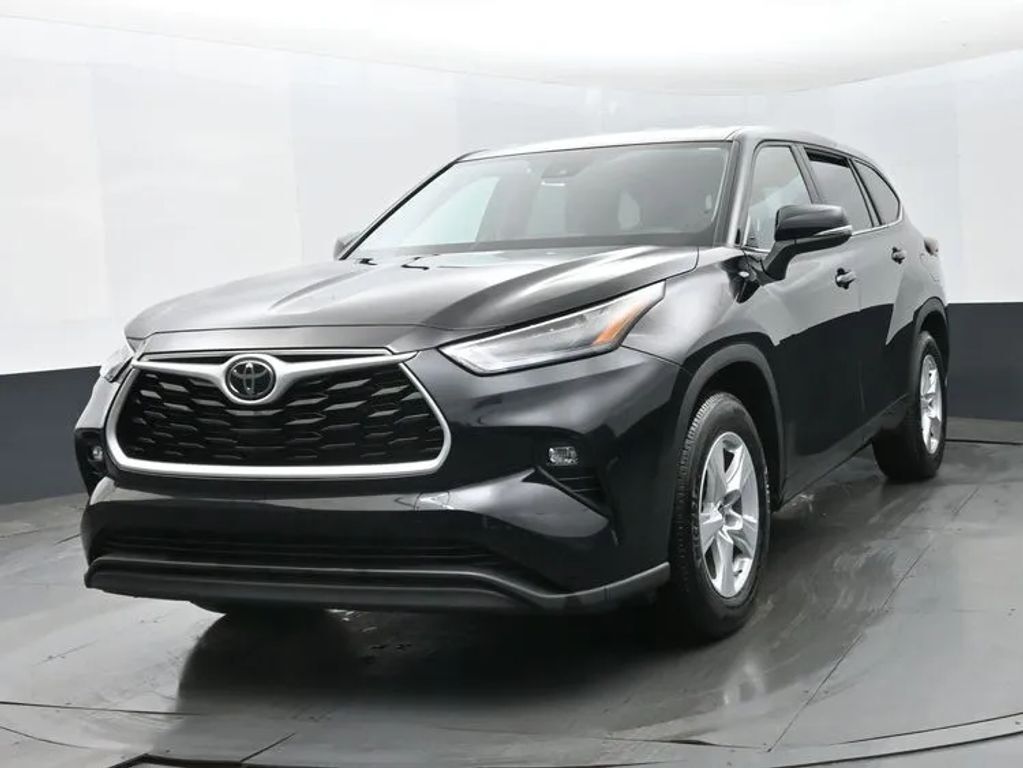 2025 TOYOTA Highlander