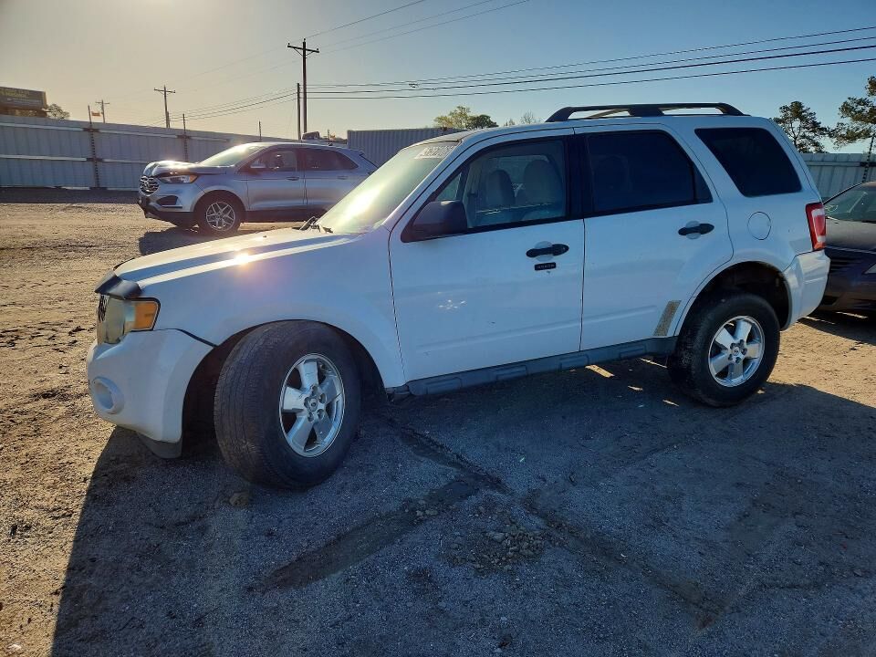 2011 FORD Escape