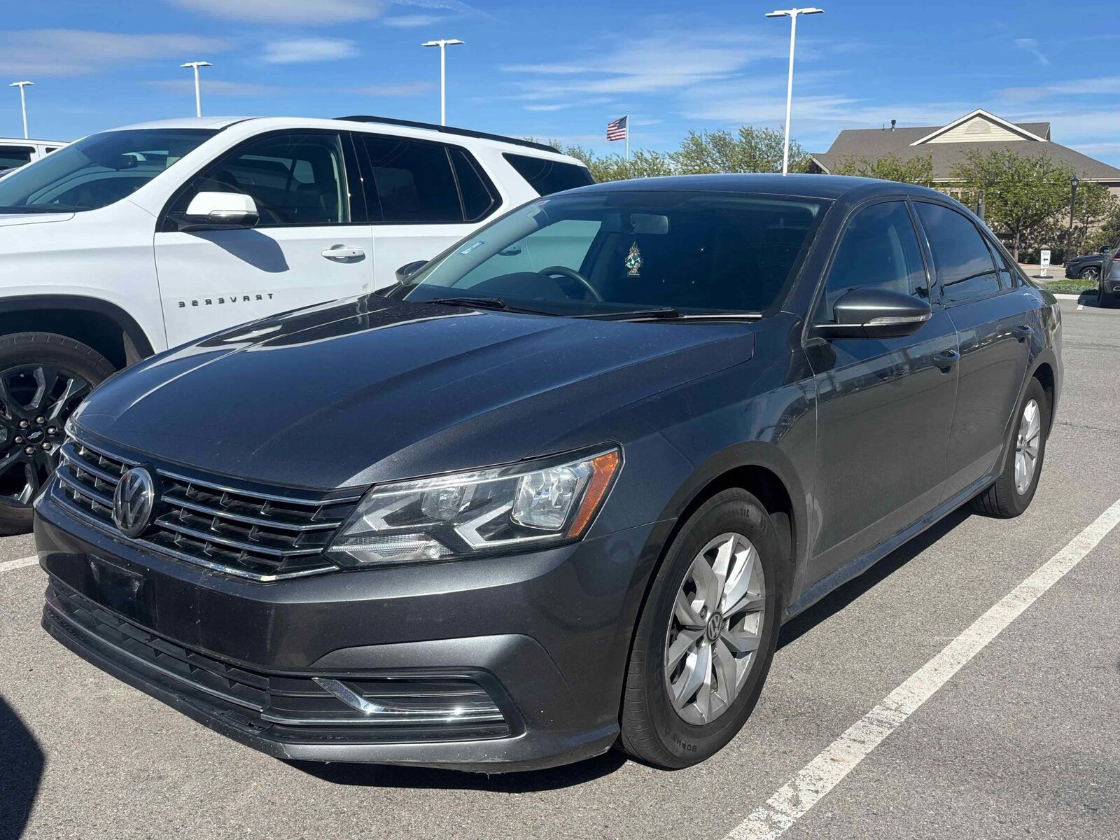 2018 VOLKSWAGEN Passat
