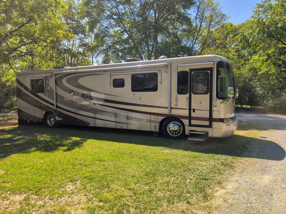 2002 FREIGHTLINER XC Chassis