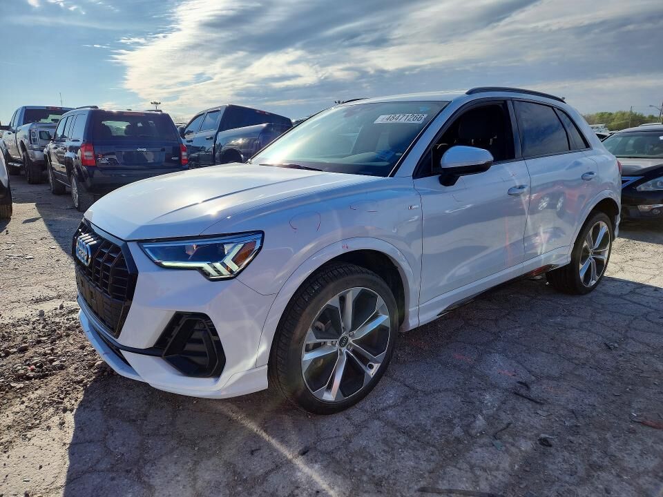 2022 AUDI Q3