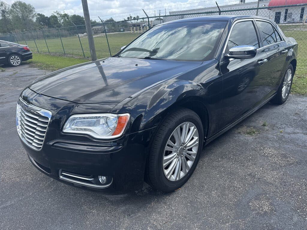 2013 CHRYSLER 300