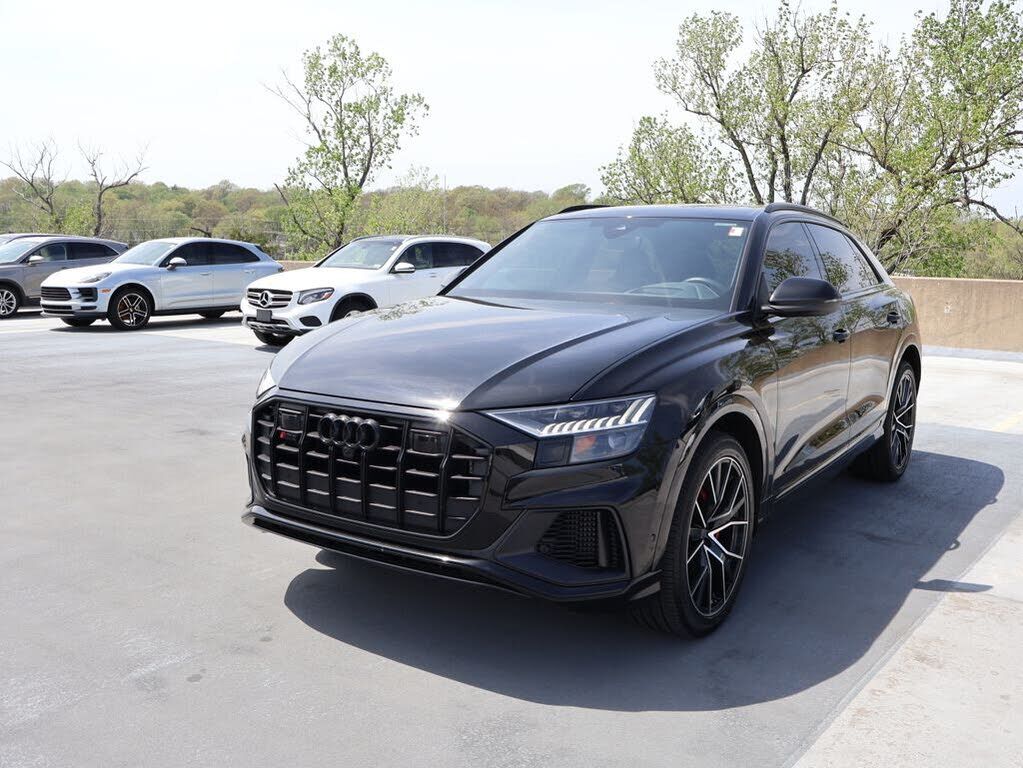 2023 AUDI SQ8