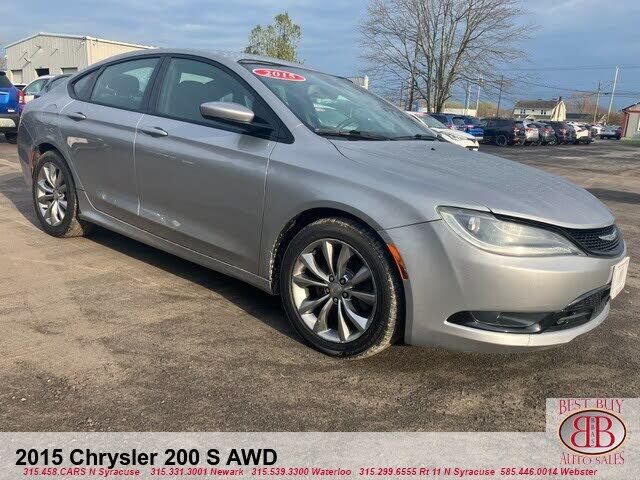 2015 CHRYSLER 200