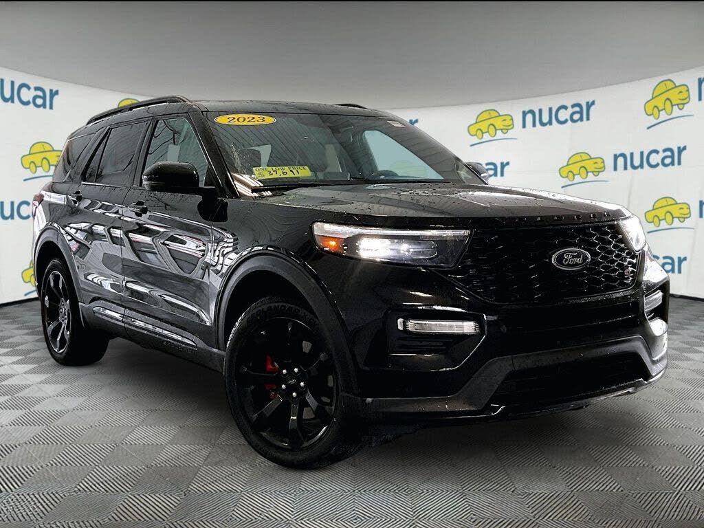 2023 FORD Explorer