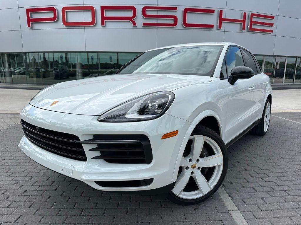 2023 PORSCHE Cayenne