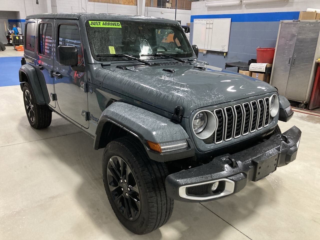 2025 JEEP Wrangler