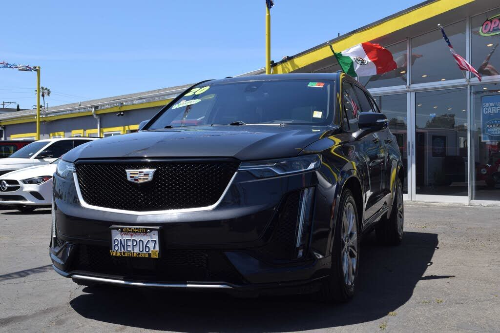 2020 CADILLAC XT6