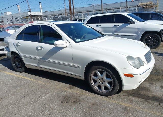 2002 MERCEDES-BENZ C-Class