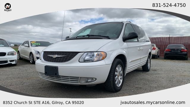 2002 CHRYSLER Town and Country