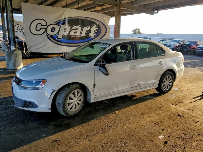 2013 VOLKSWAGEN Jetta