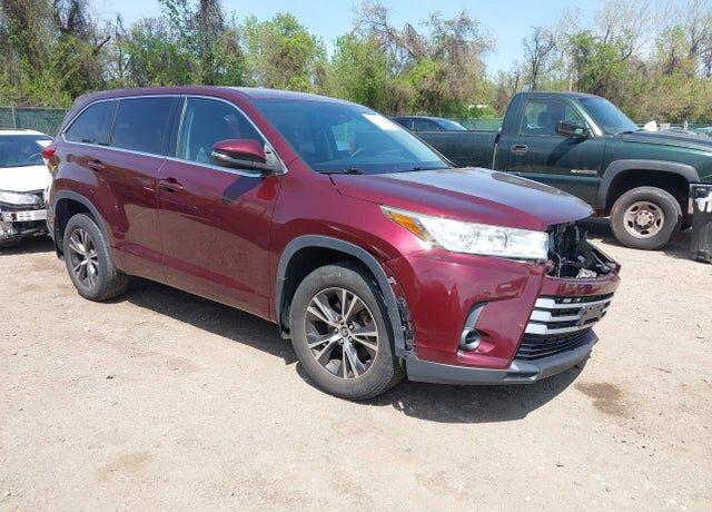 2017 TOYOTA Highlander