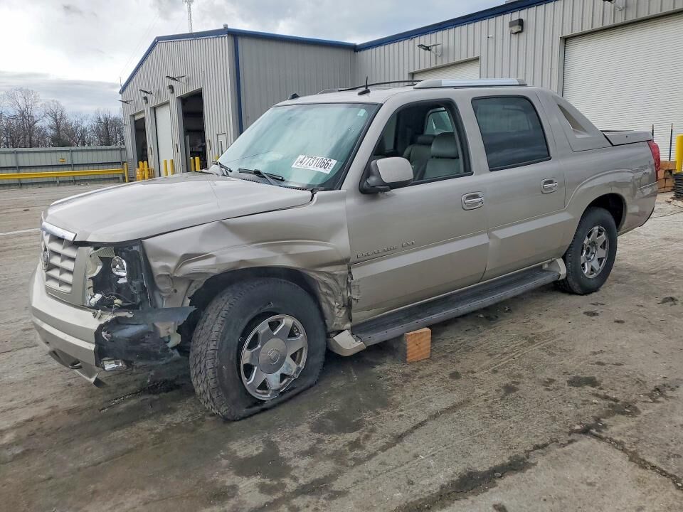 2004 CADILLAC Escalade