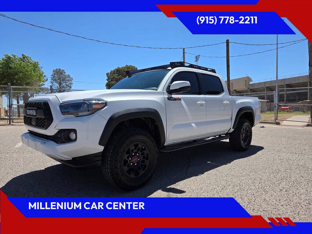 2020 TOYOTA Tacoma