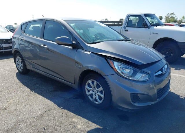 2014 HYUNDAI Accent