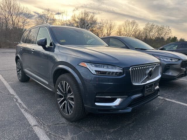 2023 VOLVO XC90