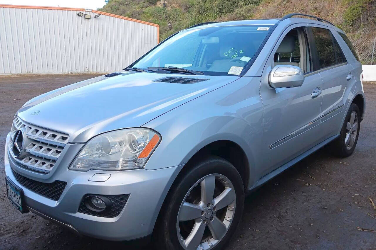 2010 MERCEDES-BENZ M-Class