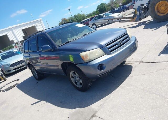 2004 TOYOTA Highlander