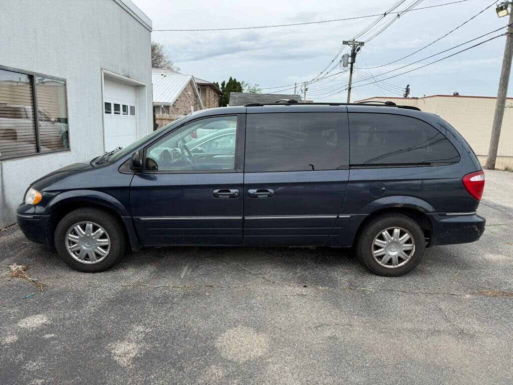2007 CHRYSLER Town and Country
