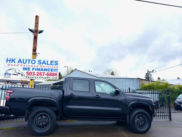 2024 NISSAN Frontier