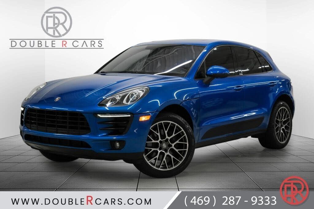 2017 PORSCHE Macan