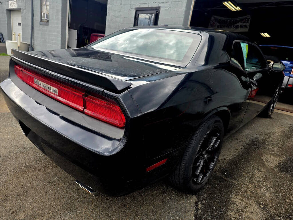 2013 DODGE Challenger