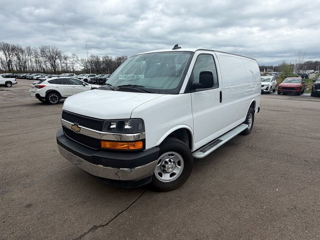 2024 CHEVROLET Express