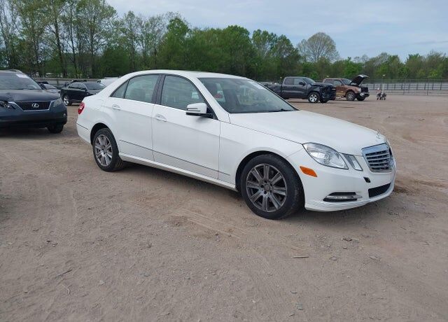 2013 MERCEDES-BENZ E-Class