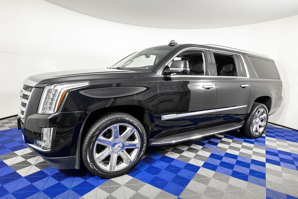 2019 CADILLAC Escalade ESV