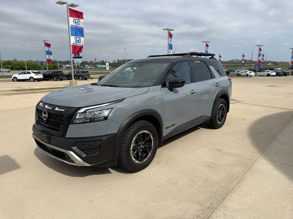 2025 NISSAN Pathfinder