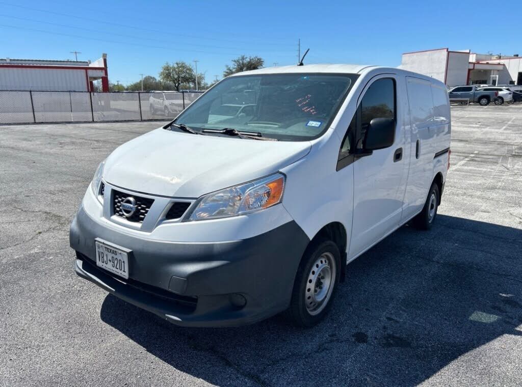 2015 NISSAN NV200