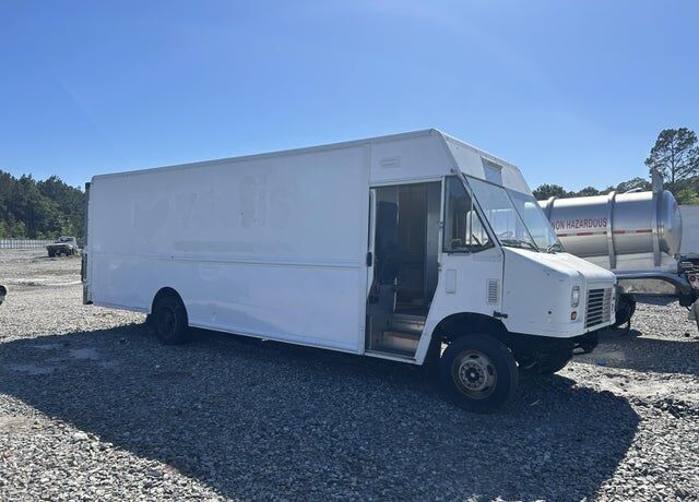 2017 FORD Commercial Chassis