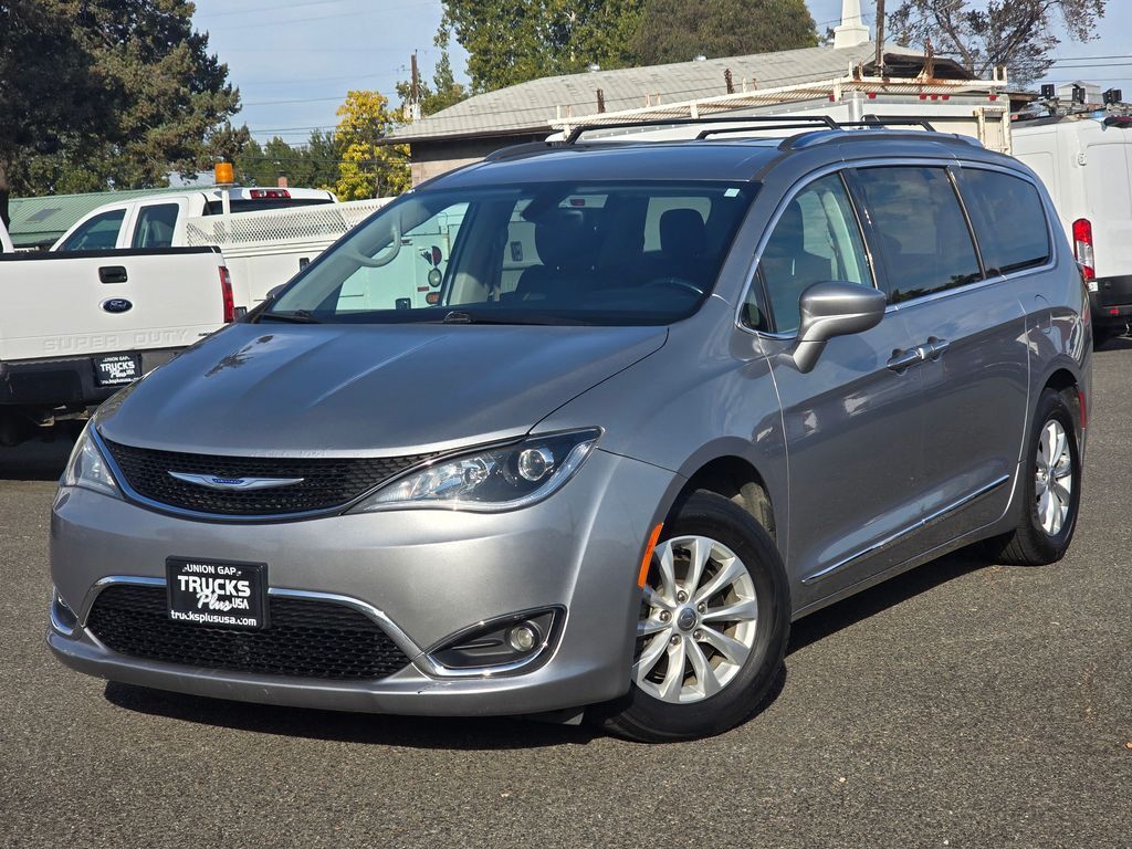 2019 CHRYSLER Pacifica