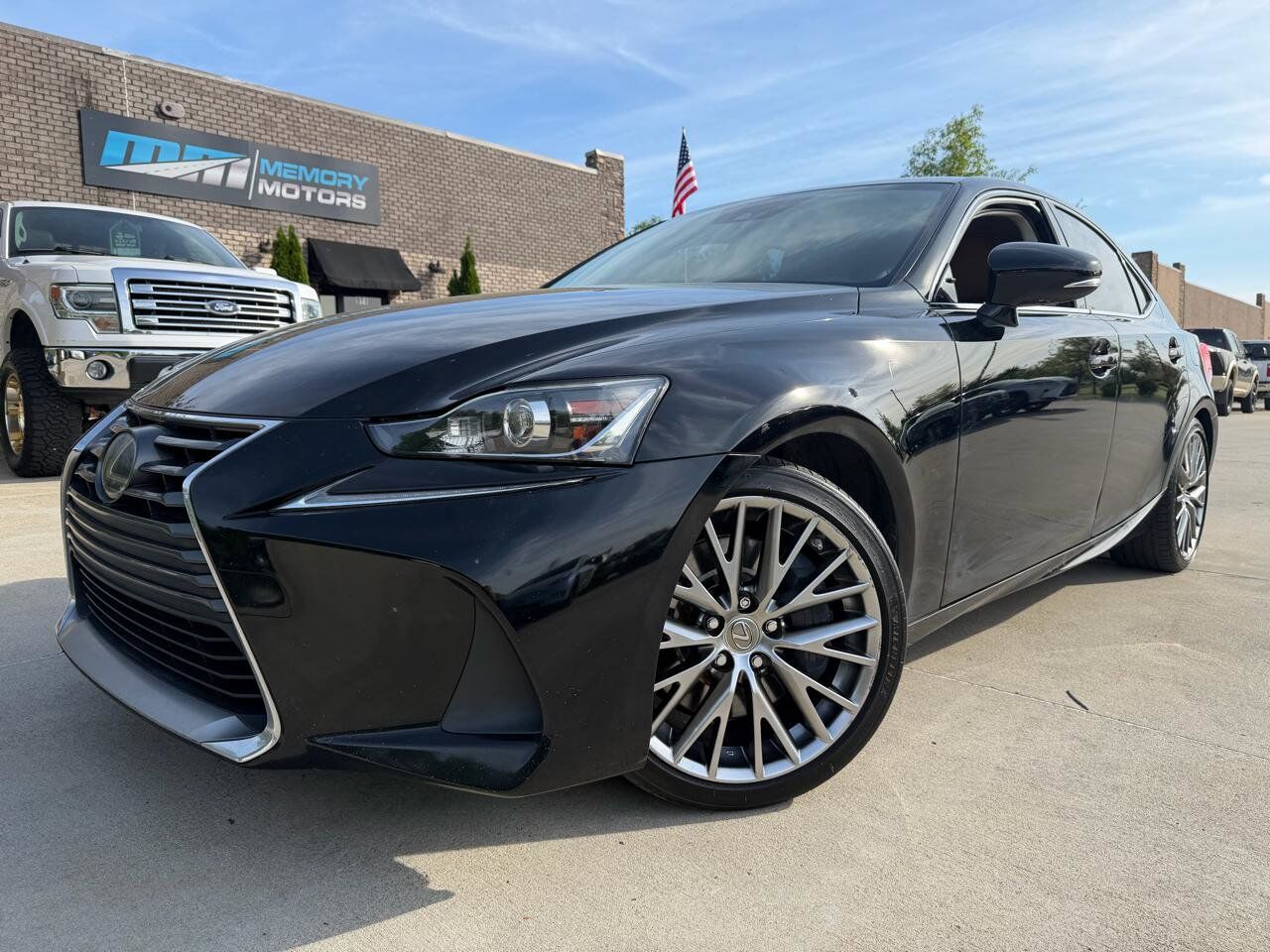 2017 LEXUS IS