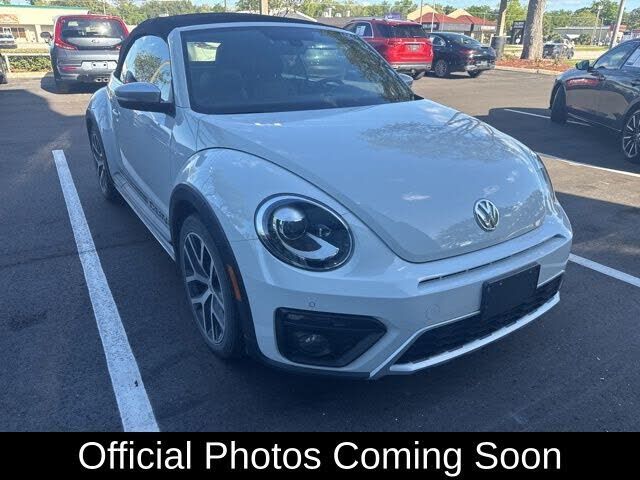 2017 VOLKSWAGEN Beetle