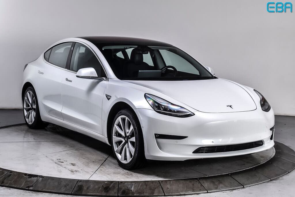 2019 TESLA Model 3