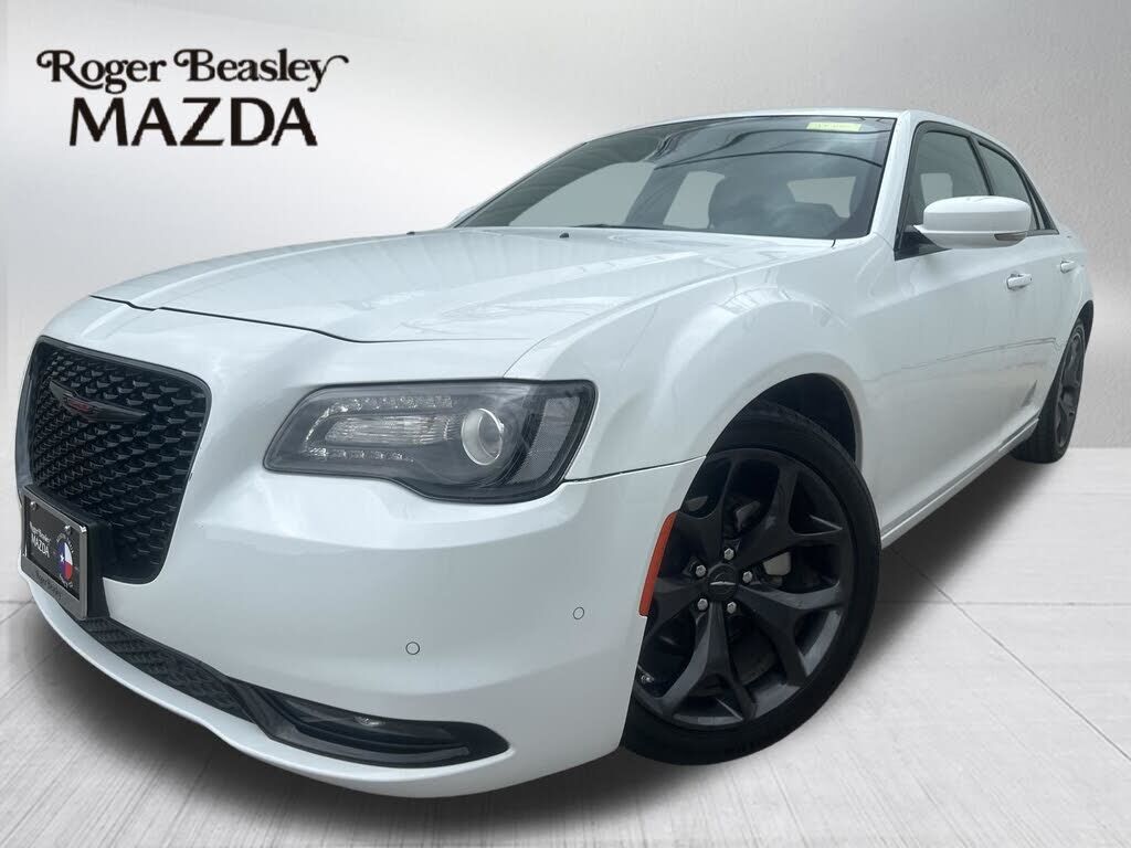2023 CHRYSLER 300