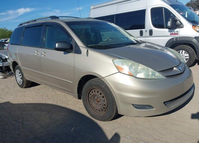 2006 TOYOTA Sienna