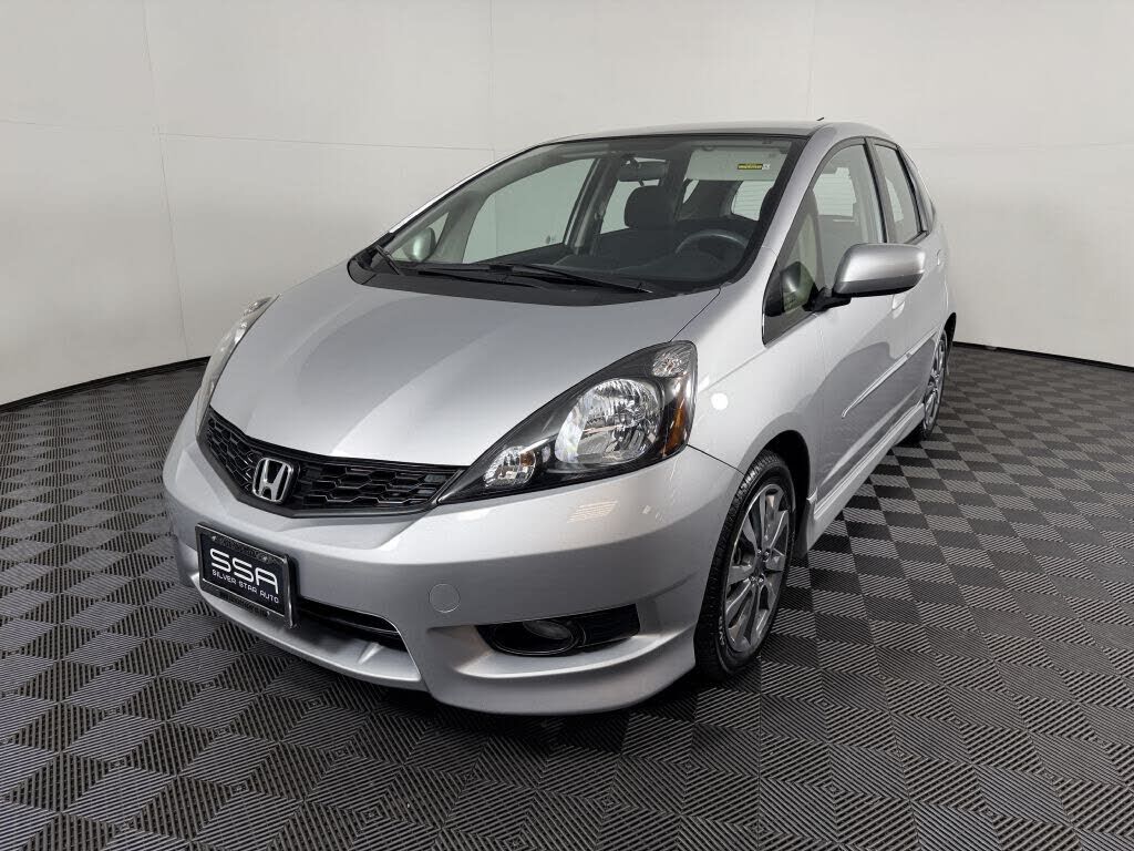 2012 HONDA Fit