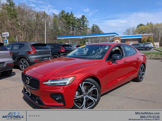 2023 VOLVO S60