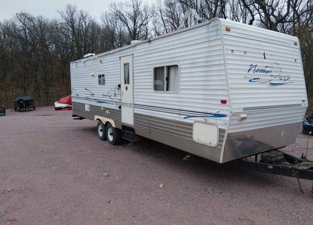 2004 SKYLINE CORPORATION Nomad